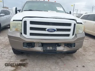 2005 Ford Excursion Eddie Bauer z VIN 1FMNU44L25ED02868, wystawiony jako IAAI lot #42414710 z przebiegiem 30 486 mil mil oraz . Historia ofert i sprzedaży dostępna na DreamBid. Obrazek 6.