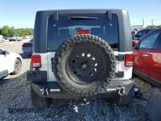 2008 Jeep Wrangler X with VIN 1J4FA24108L642938, listed as a Copart auction lot 55653525 with 119,424 mi miles and Salvage title. Bid and sale history available at DreamBid. Image 6.