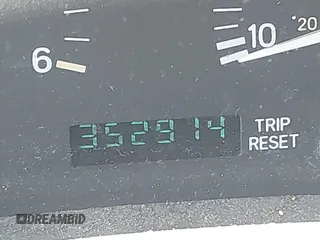 1999 Jeep Cherokee Sport с VIN 1J4FT68S1XL524920, выставлен на аукционе IAAI как лот 42573271 с пробегом 352 914 миль миль и . История ставок и продаж доступна на DreamBid. Изображение 16.