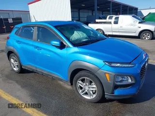 2019 Hyundai Kona SE с VIN KM8K12AA4KU296799, выставлен на аукционе IAAI как лот 42037709 с пробегом 50 656 миль миль и . История ставок и продаж доступна на DreamBid. Изображение 1.