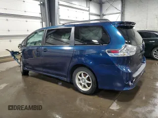 2011 Toyota Sienna SE с VIN 5TDXK3DC9BS117896, выставлен на аукционе Copart как лот 50712425 с пробегом 176 182 миль миль и Списание • Salvage title. История ставок и продаж доступна на DreamBid. Изображение 2.