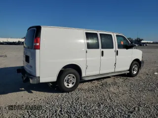 2017 GMC Savana Cargo Van with VIN 1GTW7AFF6H1903640, listed as a Copart auction lot 48371355 with 0 mi miles and Clean Title. Bid and sale history available at carsss.com. Image 3.