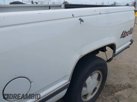 1997 Chevrolet Silverado 1500 with VIN 2GCEK19R7V1238673, listed as a IAAI auction lot 41719187 with 262,800 mi miles and . Bid and sale history available at DreamBid. Image 6.