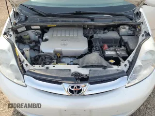 2008 Toyota Sienna XLE with VIN 5TDZK22C98S177112, listed as a Copart auction lot 58806545 with 157,095 mi miles and Salvage title. Bid and sale history available at DreamBid. Image 12.
