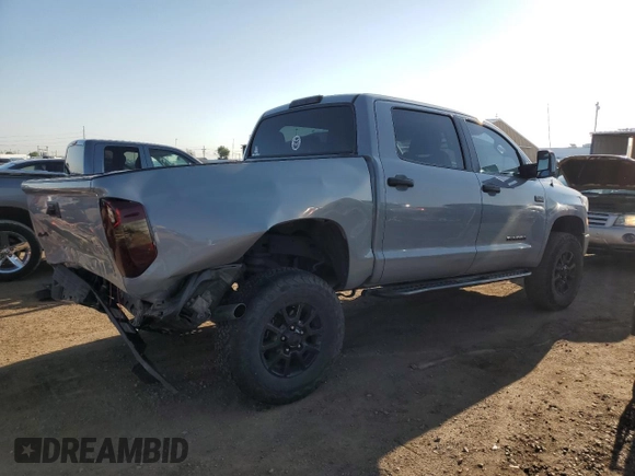 2018 Toyota Tundra SR5 с VIN 5TFHY5F16JX712563, выставлен на аукционе Copart как лот 62609265 с пробегом 169 076 миль миль и Списание • Salvage title. История ставок и продаж доступна на DreamBid. Изображение 3.