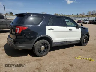 2018 Ford Police Interceptor Utility z VIN 1FM5K8AR5JGC56053, wystawiony jako Copart lot #52163585 z przebiegiem 95 421 mil mil oraz Nie do naprawy. Historia ofert i sprzedaży dostępna na DreamBid. Obrazek 3.