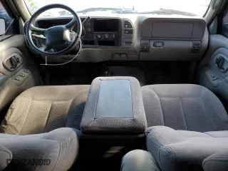 1999 Chevrolet Tahoe with VIN 3GNEK18R9XG152347, listed as a Copart auction lot 80785154 with 301,018 mi miles and Salvage Title. Bid and sale history available at carsss.com. Image 8.