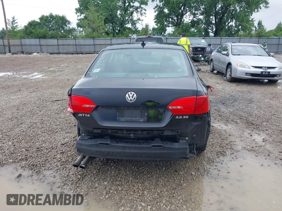2013 Volkswagen Jetta SE with VIN 3VWDX7AJ1DM352551, listed as a IAAI auction lot 42473476 with 95,612 mi miles and . Bid and sale history available at DreamBid. Image 16.
