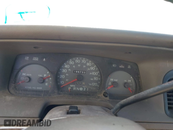 2002 Mercury Grand Marquis LS Premium with VIN 2MEFM75W72X662830, listed as a IAAI auction lot 42139589 with 186,733 mi miles and . Bid and sale history available at DreamBid. Image 7.
