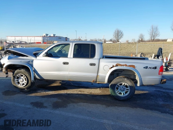 2004 Dodge Dakota Sport with VIN 1D7HG38K34S561735, listed as a IAAI auction lot 41409622 with Not Provided miles. Bid and sale history available at carsss.com. Image 14.