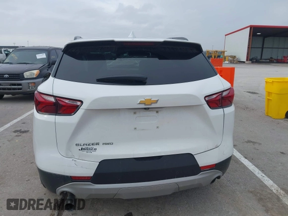 2019 Chevrolet Blazer with VIN 3GNKBGRS7KS647577, listed as a IAAI auction lot 41211185 with 81,889 mi miles and . Bid and sale history available at DreamBid. Image 17.