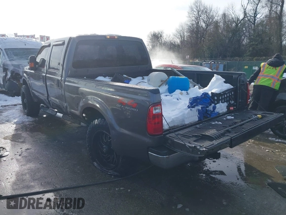 2008 Ford Super Duty F-250 SRW XL with VIN 1FTSW21508EC67716, listed as a IAAI auction lot 41293935 with 163,947 mi miles. Bid and sale history available at carsss.com. Image 3.