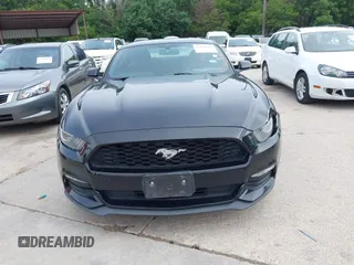 2016 Ford Mustang V6 z VIN 1FA6P8AM3G5256187, wystawiony jako IAAI lot #42415645 z przebiegiem 141 235 mil mil oraz . Historia ofert i sprzedaży dostępna na DreamBid. Obrazek 12.