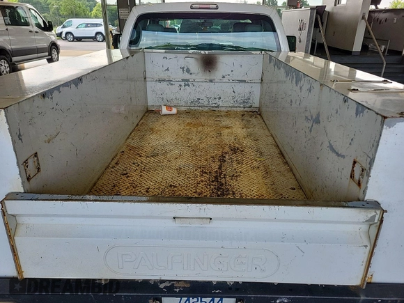 2016 Ford F-250 XLT with VIN 1FT7X2A60GEA74055, listed as a IAAI auction lot 42843465 with 159,764 mi miles and . Bid and sale history available at DreamBid. Image 16.