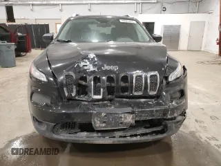 2015 Jeep Cherokee Latitude z VIN 1C4PJMCS4FW757084, wystawiony jako Copart lot #49025455 z przebiegiem 205 132 mil mil oraz Szkoda całkowita • Salvage title. Historia ofert i sprzedaży dostępna na DreamBid. Obrazek 5.