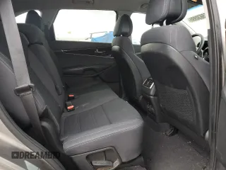2016 Kia Sorento LX z VIN 5XYPGDA52GG107017, wystawiony jako Copart lot #55630995 z przebiegiem 110 423 mil mil oraz Nie do naprawy • Non repairable. Historia ofert i sprzedaży dostępna na DreamBid. Obrazek 11.