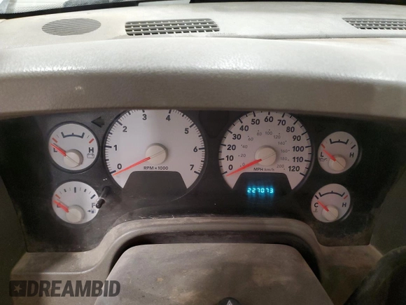 2008 Dodge 1500 SLT z VIN 1D7HU18298S567638, wystawiony jako Copart lot #53362695 z przebiegiem 227 073 mil mil oraz Czysty tytuł • Clean title. Historia ofert i sprzedaży dostępna na DreamBid. Obrazek 9.
