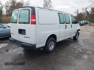 2003 Chevrolet Express Cargo with VIN 1GCGG25U431160656, listed as a IAAI auction lot 40876526 with 438,231 mi miles and . Bid and sale history available at DreamBid. Image 4.