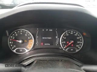 2020 Jeep Renegade Latitude with VIN ZACNJABB3LPL01302, listed as a Copart auction lot 57945085 with 101,515 mi miles and Salvage title. Bid and sale history available at DreamBid. Image 9.