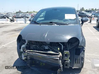 2016 FIAT 500e z VIN 3C3CFFGE7GT245962, wystawiony jako IAAI lot #42211026 z przebiegiem 55 620 mil mil oraz . Historia ofert i sprzedaży dostępna na DreamBid. Obrazek 6.