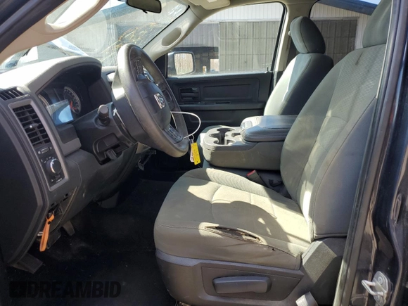2018 Ram 1500 Tradesman z VIN 1C6RR7FM7JS273045, wystawiony jako Copart lot #49614095 z przebiegiem 68 568 mil mil oraz Czysty tytuł • Clean title. Historia ofert i sprzedaży dostępna na DreamBid. Obrazek 7.