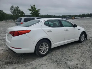 2013 Kia Optima LX z VIN KNAGM4A76D5349580, wystawiony jako Copart lot #54576975 z przebiegiem 156 241 mil mil oraz Szkoda całkowita • Salvage title. Historia ofert i sprzedaży dostępna na DreamBid. Obrazek 3.