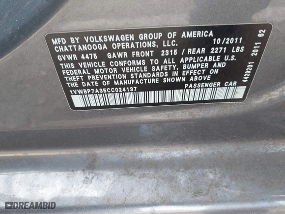 2012 Volkswagen Passat SE with VIN 1VWBP7A35CC024137, listed as a IAAI auction lot 41572782 with 138,827 mi miles. Bid and sale history available at carsss.com. Image 9.
