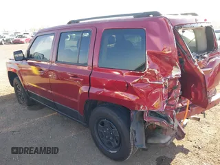 2016 Jeep Patriot Sport SE z VIN 1C4NJPBA8GD711742, wystawiony jako IAAI lot #42229302 z przebiegiem 122 732 mil mil oraz . Historia ofert i sprzedaży dostępna na DreamBid. Obrazek 3.