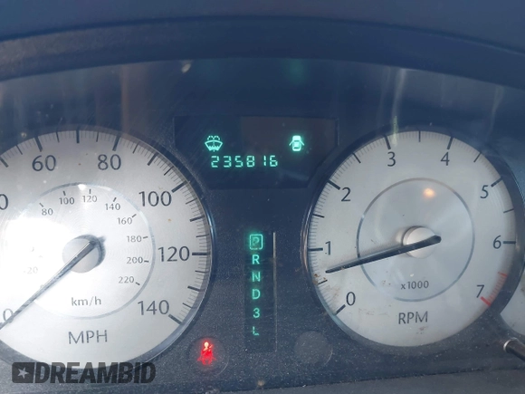 2010 Chrysler 300 Touring with VIN 2C3CA5CV0AH167992, listed as a IAAI auction lot 41985352 with 235,816 mi miles. Bid and sale history available at carsss.com. Image 7.