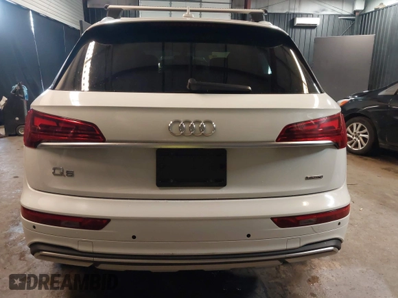 2021 Audi Q5 Premium Plus with VIN WA1BAAFY0M2110401, listed as a IAAI auction lot 42525489 with 50,080 mi miles and . Bid and sale history available at DreamBid. Image 17.