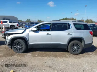 2018 GMC Acadia SLT z VIN 1GKKNMLS0JZ140713, wystawiony jako IAAI lot #41672689 z przebiegiem 142 001 mil mil oraz . Historia ofert i sprzedaży dostępna na DreamBid. Obrazek 14.