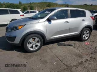 2013 Kia Sportage LX z VIN KNDPBCA22D7466665, wystawiony jako Copart lot #59207765 z przebiegiem 115 771 mil mil oraz Czysty tytuł • Clean title. Historia ofert i sprzedaży dostępna na DreamBid. Obrazek 1.