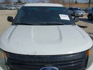 2013 Ford Police Interceptor Utility z VIN 1FM5K8ARXDGC73841, wystawiony jako IAAI lot #41794491 z przebiegiem 177 368 mil mil oraz . Historia ofert i sprzedaży dostępna na DreamBid. Obrazek 17.