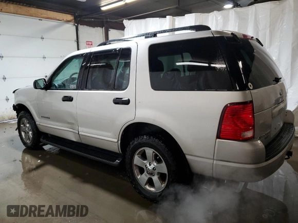 2004 Ford Explorer XLT with VIN 1FMZU73W84ZB26074, listed as a Copart auction lot 42253925 with 120,159 mi miles and Salvage title. Bid and sale history available at DreamBid. Image 2.