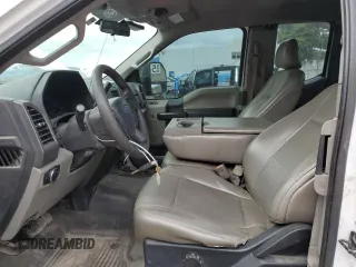 2019 Ford F-250 XL with VIN 1FT7X2A6XKED16231, listed as a Copart auction lot 41452505 with 107,277 mi miles and Non repairable. Bid and sale history available at DreamBid. Image 7.
