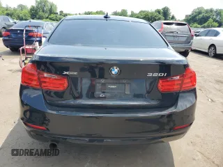 2015 BMW 3 Series 320i xDrive с VIN WBA3C3C55FK202226, выставлен на аукционе Copart как лот 60952825 с пробегом 112 142 миль миль и Списание • Salvage title. История ставок и продаж доступна на DreamBid. Изображение 6.