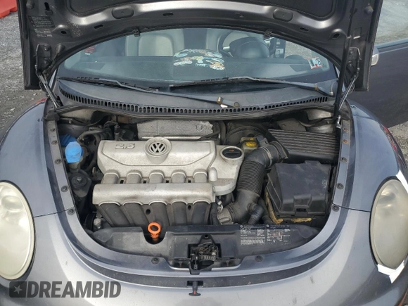 2006 Volkswagen New Beetle Coupe with VIN 3VWRW31C06M403608, listed as a Copart auction lot 82308844 with 125,255 mi miles and Salvage Title. Bid and sale history available at carsss.com. Image 11.