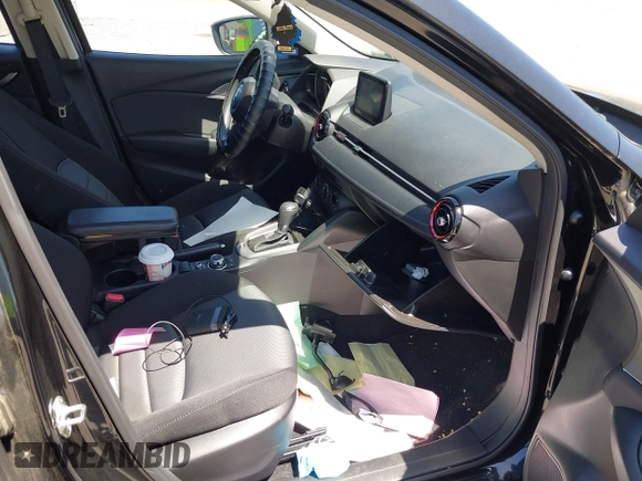 2018 Mazda CX-3 Sport z VIN JM1DKFB73J0314686, wystawiony jako IAAI lot #42132723 z przebiegiem Nie podano mil oraz . Historia ofert i sprzedaży dostępna na DreamBid. Obrazek 5.