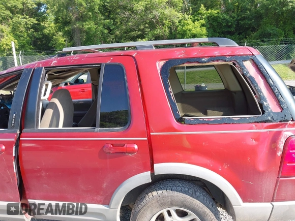2002 Ford Explorer XLT z VIN 1FMZU73E12UB08940, wystawiony jako IAAI lot #42372848 z przebiegiem Nie podano mil oraz . Historia ofert i sprzedaży dostępna na DreamBid. Obrazek 13.