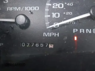 2000 Cadillac Escalade z VIN 1GYEK63R1YR197386, wystawiony jako IAAI lot #41386599 z przebiegiem 77 657 mil mil oraz . Historia ofert i sprzedaży dostępna na DreamBid. Obrazek 16.