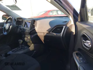 2019 Jeep Cherokee Latitude with VIN 1C4PJMCX4KD469454, listed as a IAAI auction lot 41488654 with 92,634 mi miles. Bid and sale history available at carsss.com. Image 5.