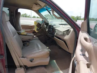 1998 Ford F-150 XL с VIN 1FTRX08L3WKC16925, выставлен на аукционе IAAI как лот 42079364 с пробегом 390 291 миль миль и . История ставок и продаж доступна на DreamBid. Изображение 5.