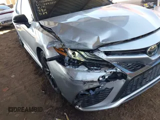 2021 Toyota Camry XSE z VIN 4T1K61AK2MU484387, wystawiony jako IAAI lot #41621573 z przebiegiem 83 338 mil mil oraz . Historia ofert i sprzedaży dostępna na DreamBid. Obrazek 6.