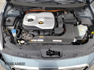 2016 Hyundai Sonata Hybrid Limited with VIN KMHE34L14GA033575, listed as a Copart auction lot 39844204 with 133,641 mi miles. Bid and sale history available at carsss.com. Image 12.
