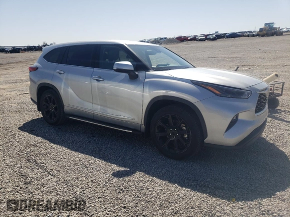 2022 Toyota Highlander LE with VIN 5TDZZRAH5NS556038, listed as a Copart auction lot 51363885 with 46,786 mi miles and Salvage title. Bid and sale history available at DreamBid. Image 4.