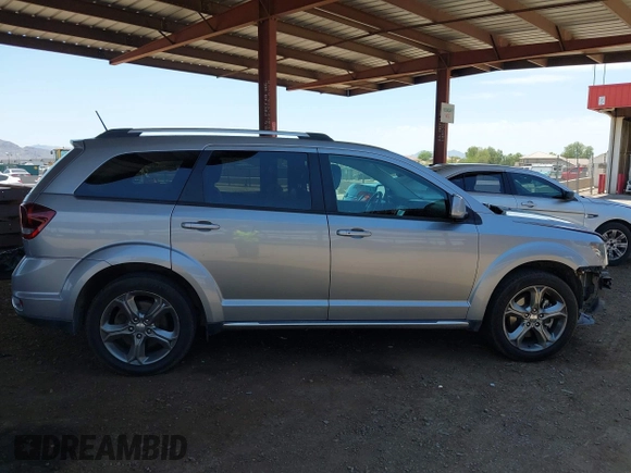 2017 Dodge Journey Crossroad Plus z VIN 3C4PDCGG6HT544637, wystawiony jako IAAI lot #42604245 z przebiegiem 110 759 mil mil oraz . Historia ofert i sprzedaży dostępna na DreamBid. Obrazek 14.