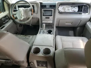 2007 Lincoln Navigator with VIN 5LMFU27517LJ00492, listed as a Copart auction lot 54771275 with 171,024 mi miles and Salvage title. Bid and sale history available at DreamBid. Image 8.