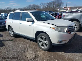 2012 Toyota Highlander Limited with VIN 5TDYK3EH4CS052018, listed as a IAAI auction lot 41731421 with 197,132 mi miles. Bid and sale history available at carsss.com. Image 1.