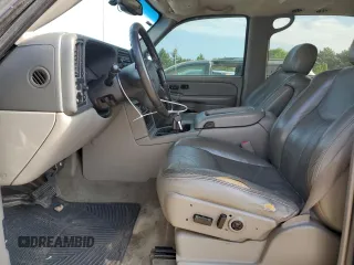 2004 GMC Yukon XL SLT z VIN 3GKFK16Z74G172600, wystawiony jako Copart lot #56159915 z przebiegiem 342 983 mil mil oraz Szkoda całkowita • Salvage title. Historia ofert i sprzedaży dostępna na DreamBid. Obrazek 7.