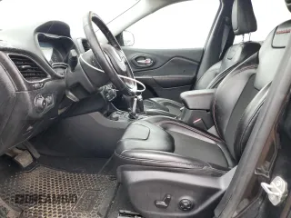 2020 Jeep Cherokee Trailhawk with VIN 1C4PJMBX2LD588381, listed as a Copart auction lot 56067055 with 82,467 mi miles and Salvage title. Bid and sale history available at DreamBid. Image 7.